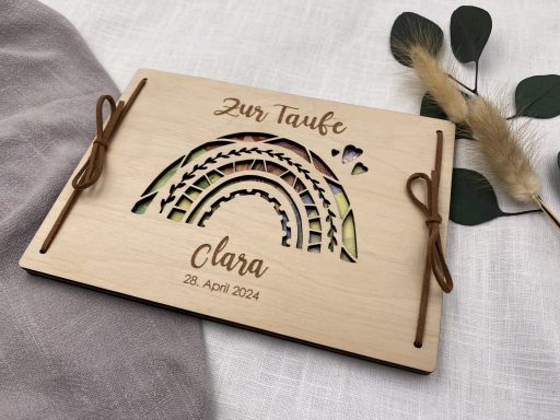 Geldgeschenk personalisiert zur Taufe aus Holz, Geschenk zur Taufe. Holzkarte als Geldgeschenk. Personalisierbares Geldgeschenk mit Regenbogenmotiv aus 100% FSC-zertifiziertem Birkensperrholz. Perfekt zur Taufe.